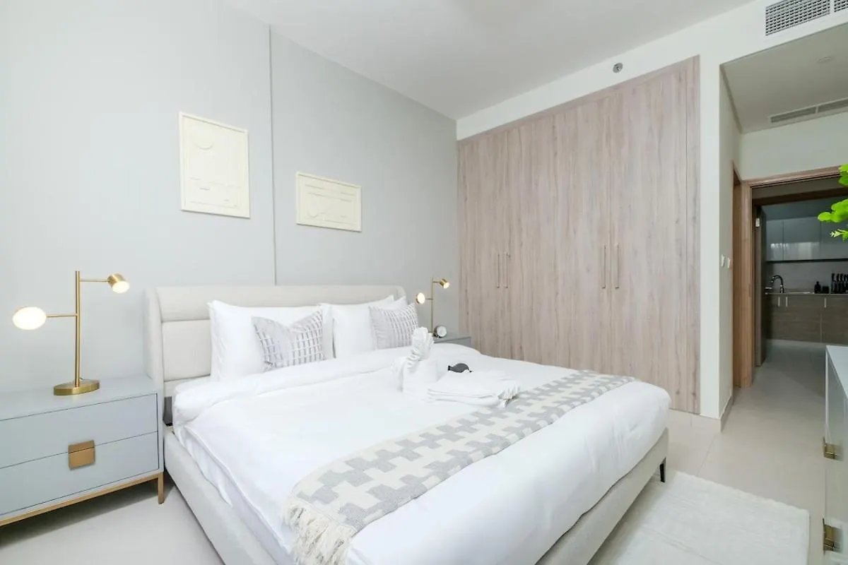 Serene 1-Bedroom Apartment For 4 In Business Bay Dubai United Arab Emirates