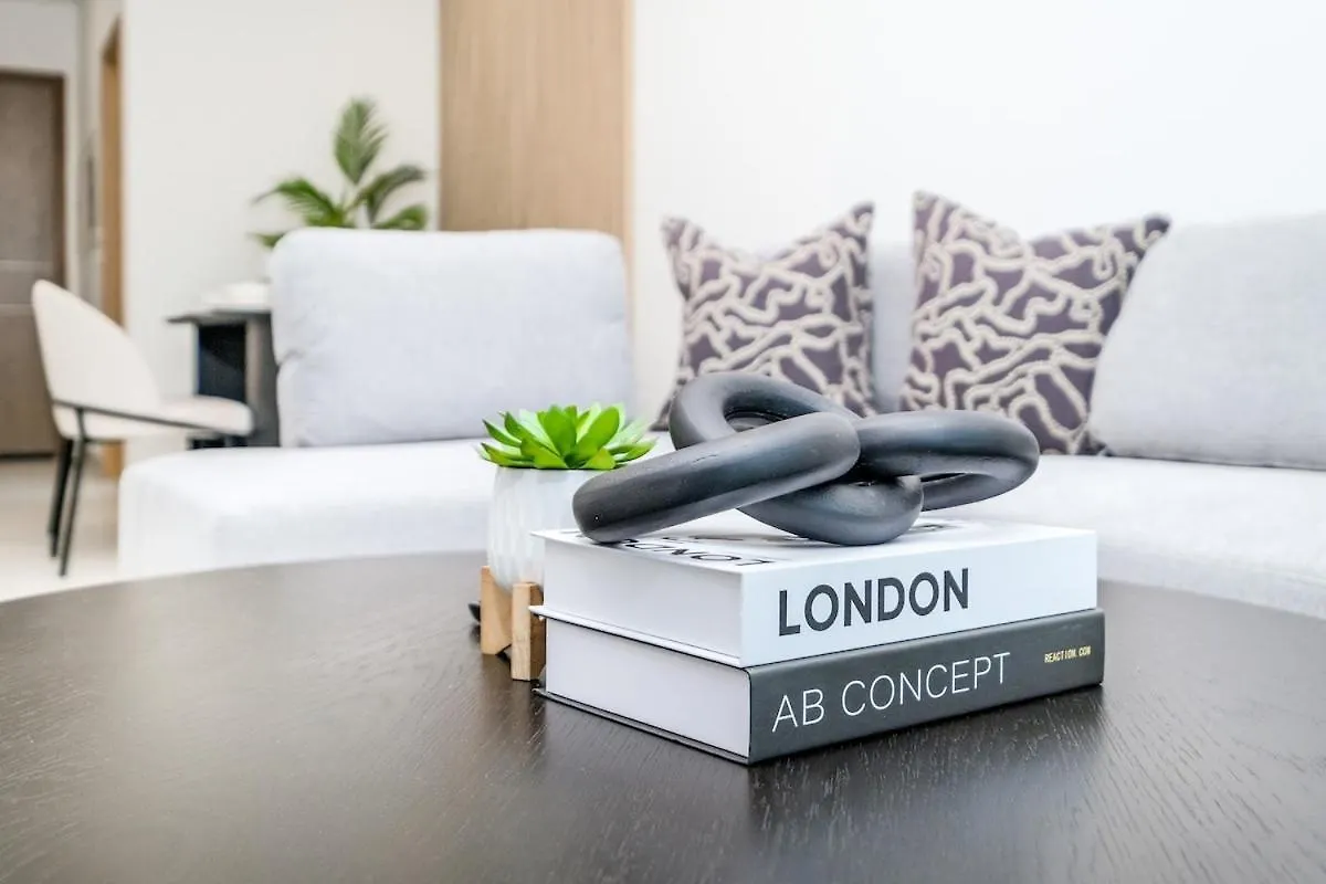 Serene 1-Bedroom Apartment For 4 In Business Bay Dubai United Arab Emirates