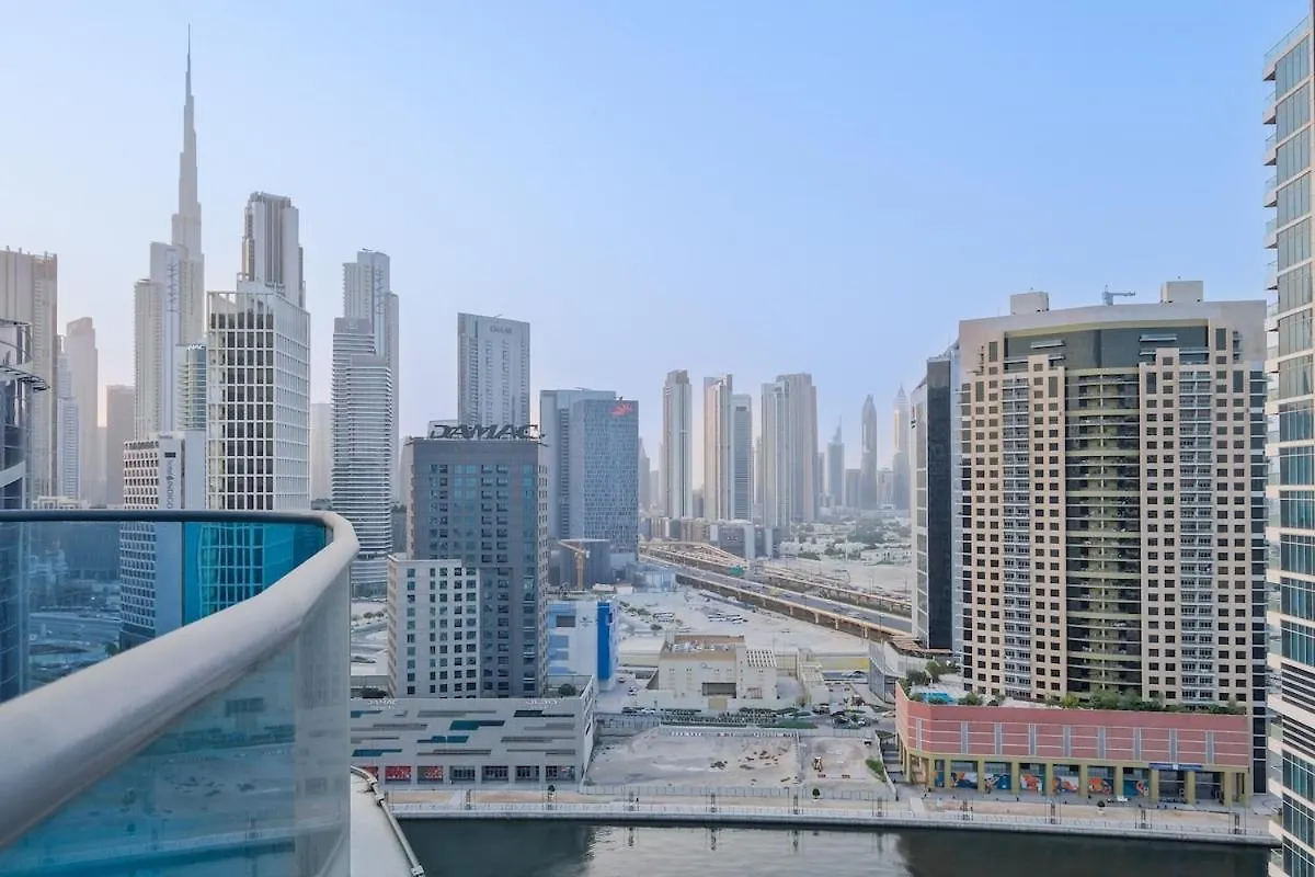 Serene 1-Bedroom Apartment For 4 In Business Bay Dubai United Arab Emirates