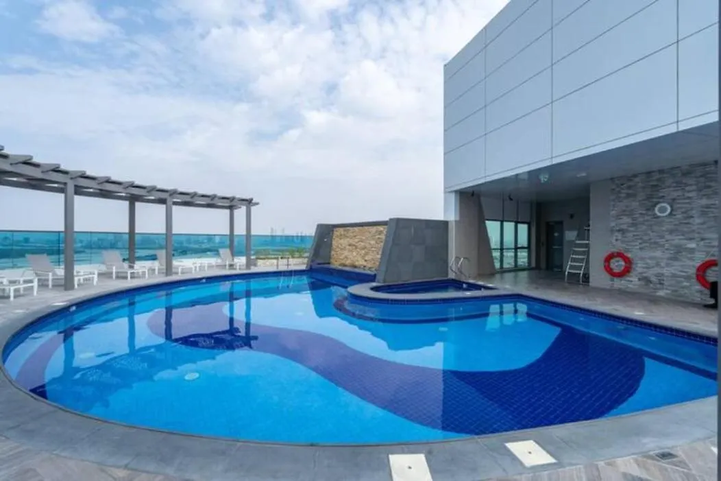 Serene 1-Bedroom Apartment For 4 In Business Bay Dubai
