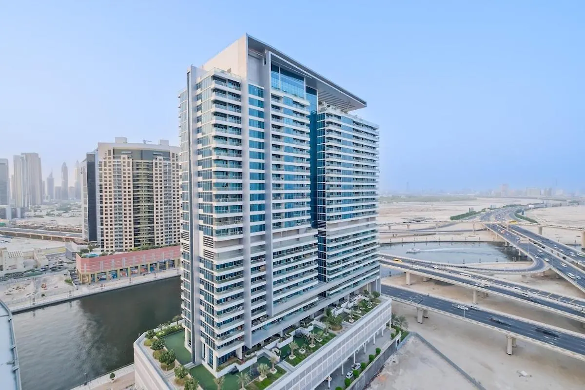 Serene 1-Bedroom Apartment For 4 In Business Bay Dubai