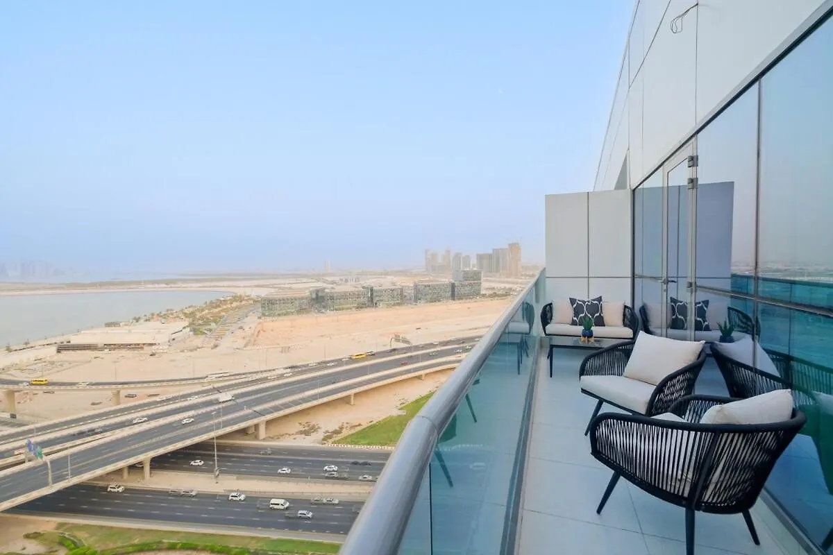 Serene 1-Bedroom Apartment For 4 In Business Bay Dubai